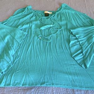 FINAL OFFER! Urban Mangoz Boho Cold-shoulder Top Size L